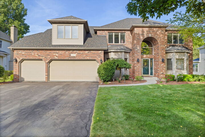 Property Photo: 3120 Deering Bay Drive IL 60564