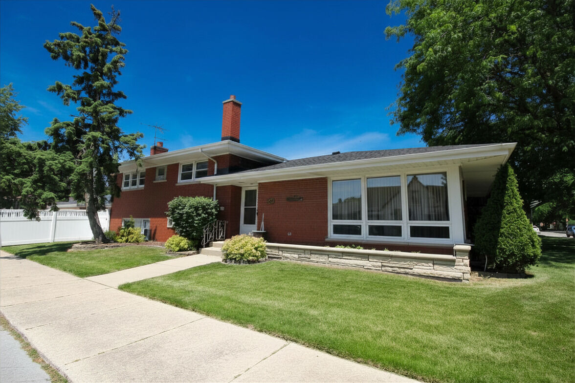 Property Photo:  10158 S Talman Avenue  IL 60655 