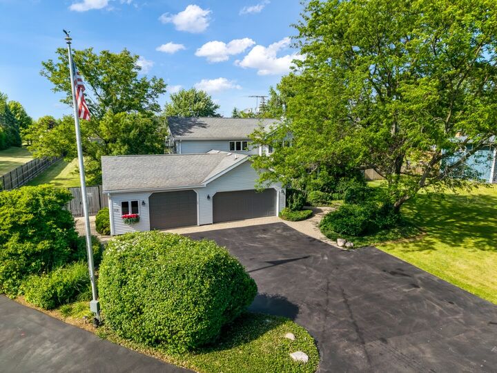 Property Photo: 13862 W Adams Road W IL 60083