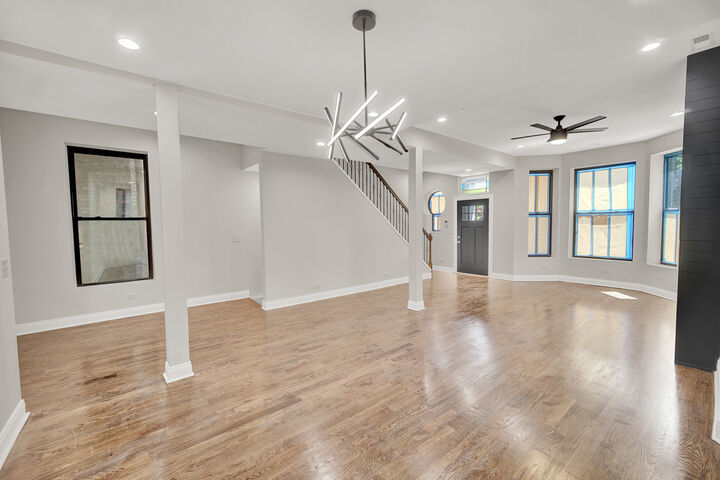 Property Photo: 6642 S Drexel Avenue IL 60637
