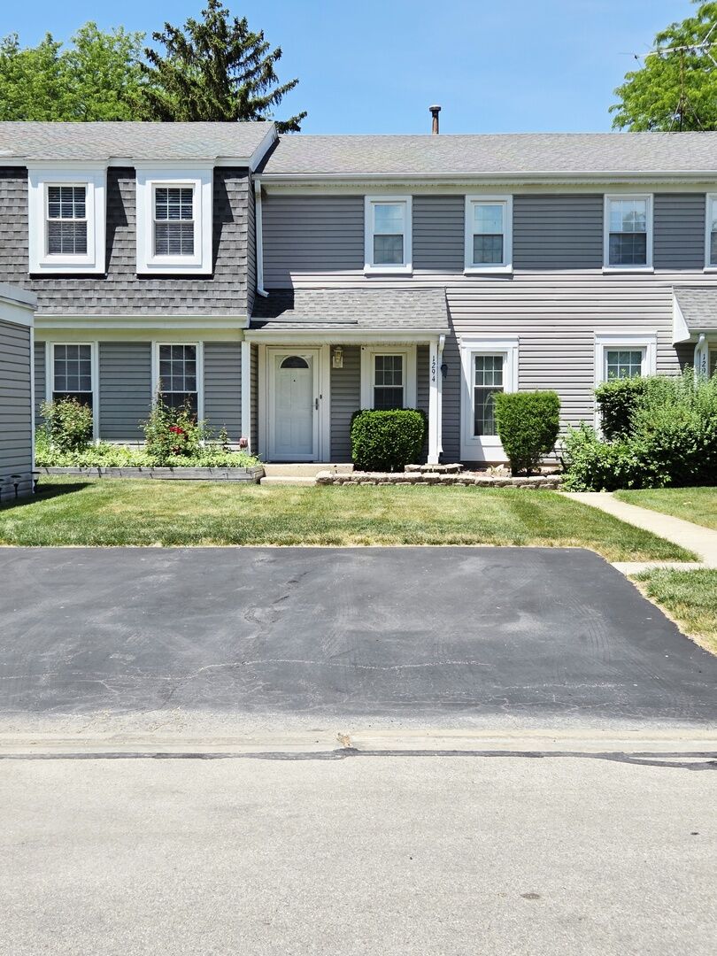 Property Photo: 1294 Downing Street IL 60172