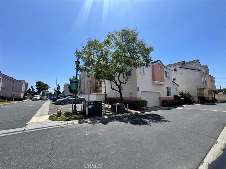 Property Photo:  12690 Antigua Court  CA 90262 