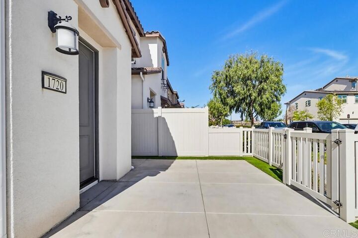 Property Photo:  1720 Santa Ivy Ave  CA 91913 