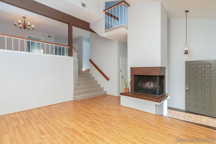 Property Photo:  3286 Caminito Eastbluff 114  CA 92037 