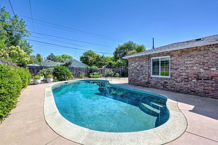 Property Photo: 5712 McAdoo Avenue CA 95819