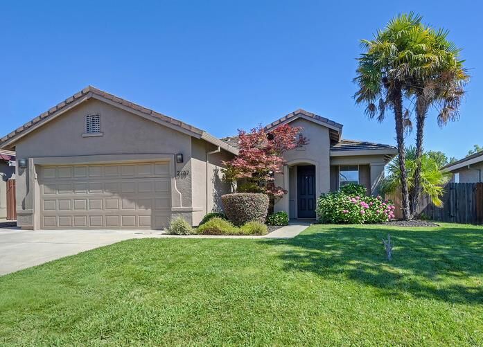 Property Photo:  2787 Meadowland Way  CA 95648 