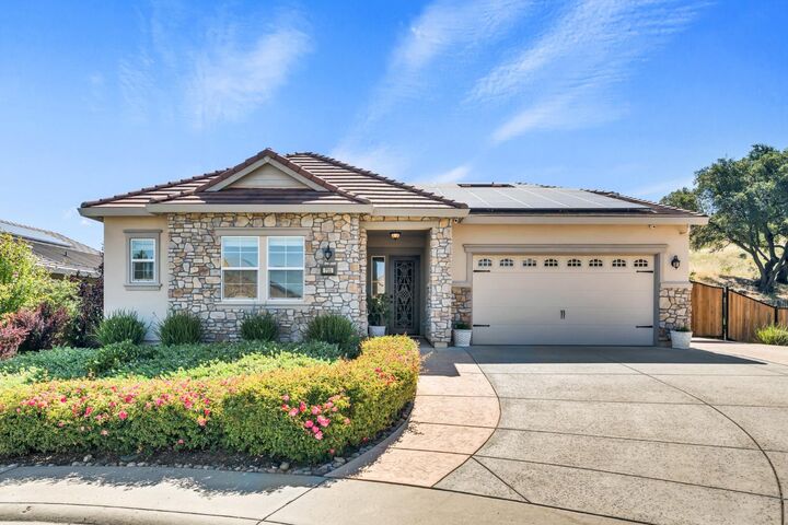 Property Photo:  711 Mousebird Court  CA 95648 