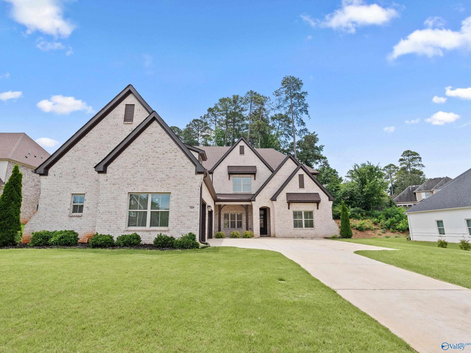 Property Photo: 104 Ferguson Drive AL 35748
