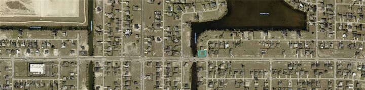 Property Photo:  2400 NW 6th Place  FL 33993 