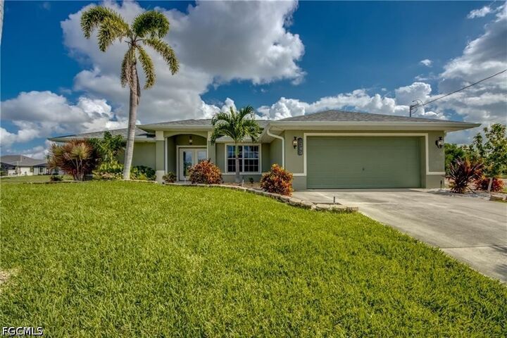 Property Photo:  1305 SW 24th Street  FL 33991 