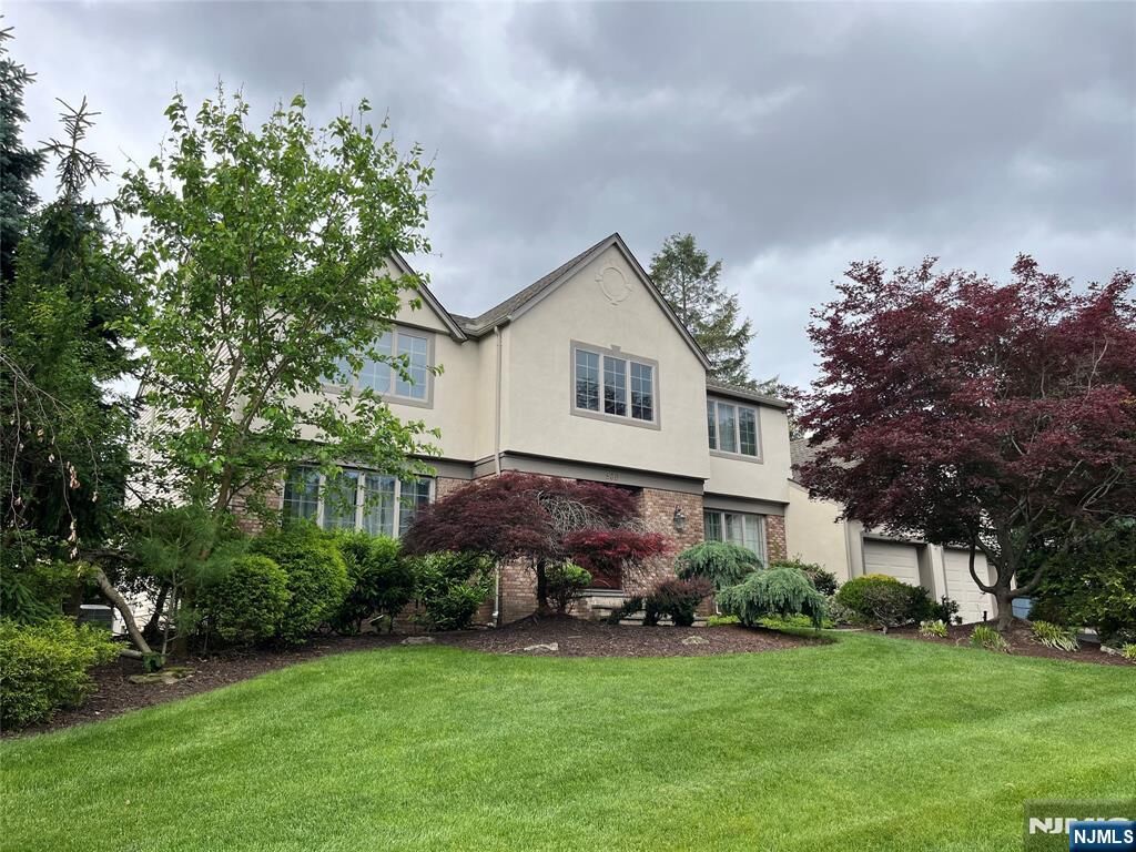 Property Photo:  839 Hennigar Place  NJ 07649 