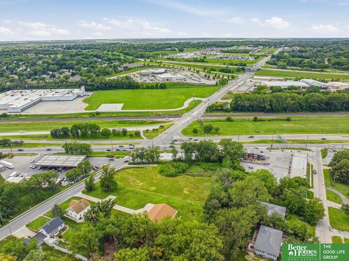 Property Photo:  2516 Chandler Road  NE 68005 