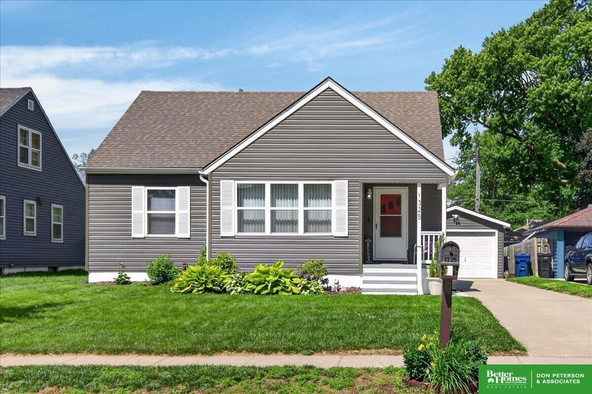 Property Photo: 1325 N Gafield Street NE 68025