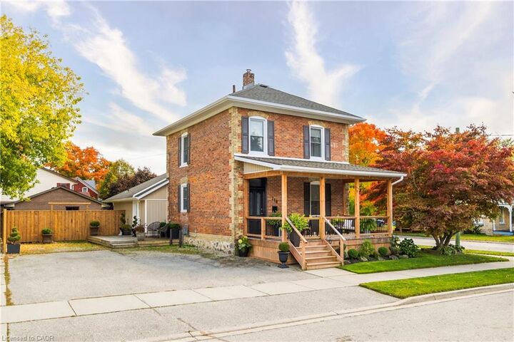 Property Photo:  710 York Avenue N  ON N4W 2Y3 