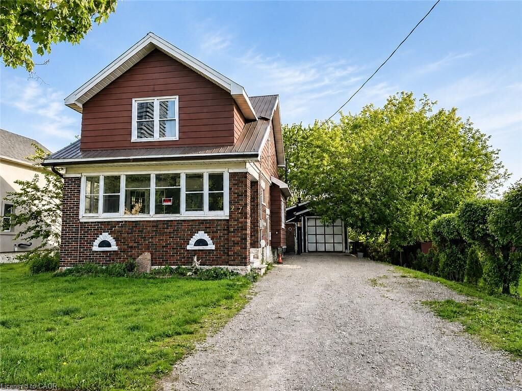 Property Photo: 27 Oak Street ON N2G 1L4