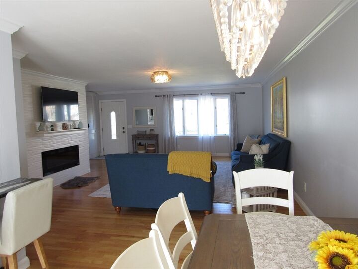 Property Photo:  6 Loring Hills Ave B1  MA 01970 
