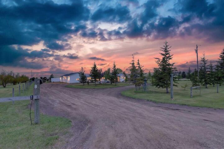 Property Photo:  242041 Township Road 262  AB T1P 0L6 