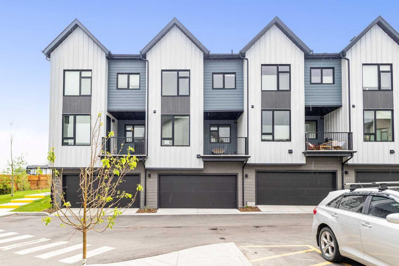 Property Photo: 85 Sage Hill Heights NW 327 AB T3R 2E5