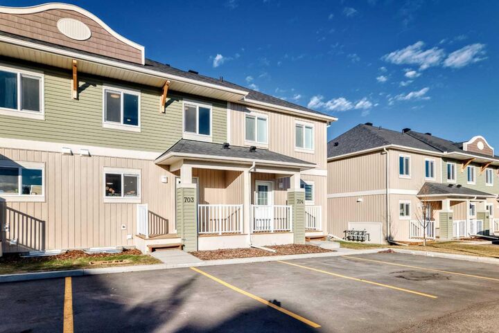Property Photo: 1003 Clover Road AB T0M 0N0