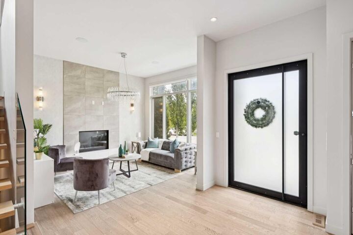 Property Photo: 423 7A Street NE AB T2E 4E9