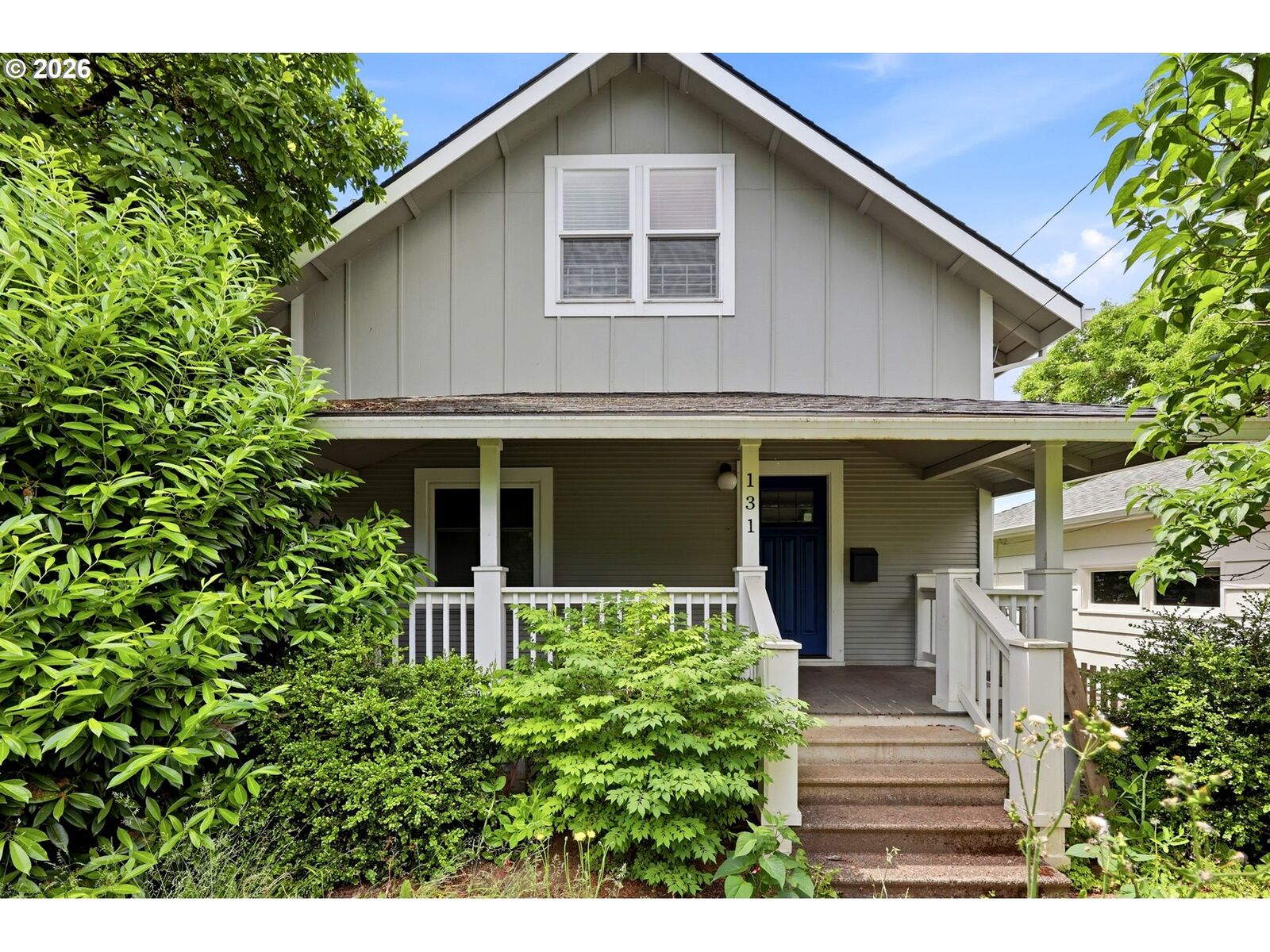 Property Photo: 131 SE 74th Ave OR 97215