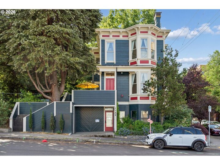Property Photo: 1708 SW Columbia St OR 97201