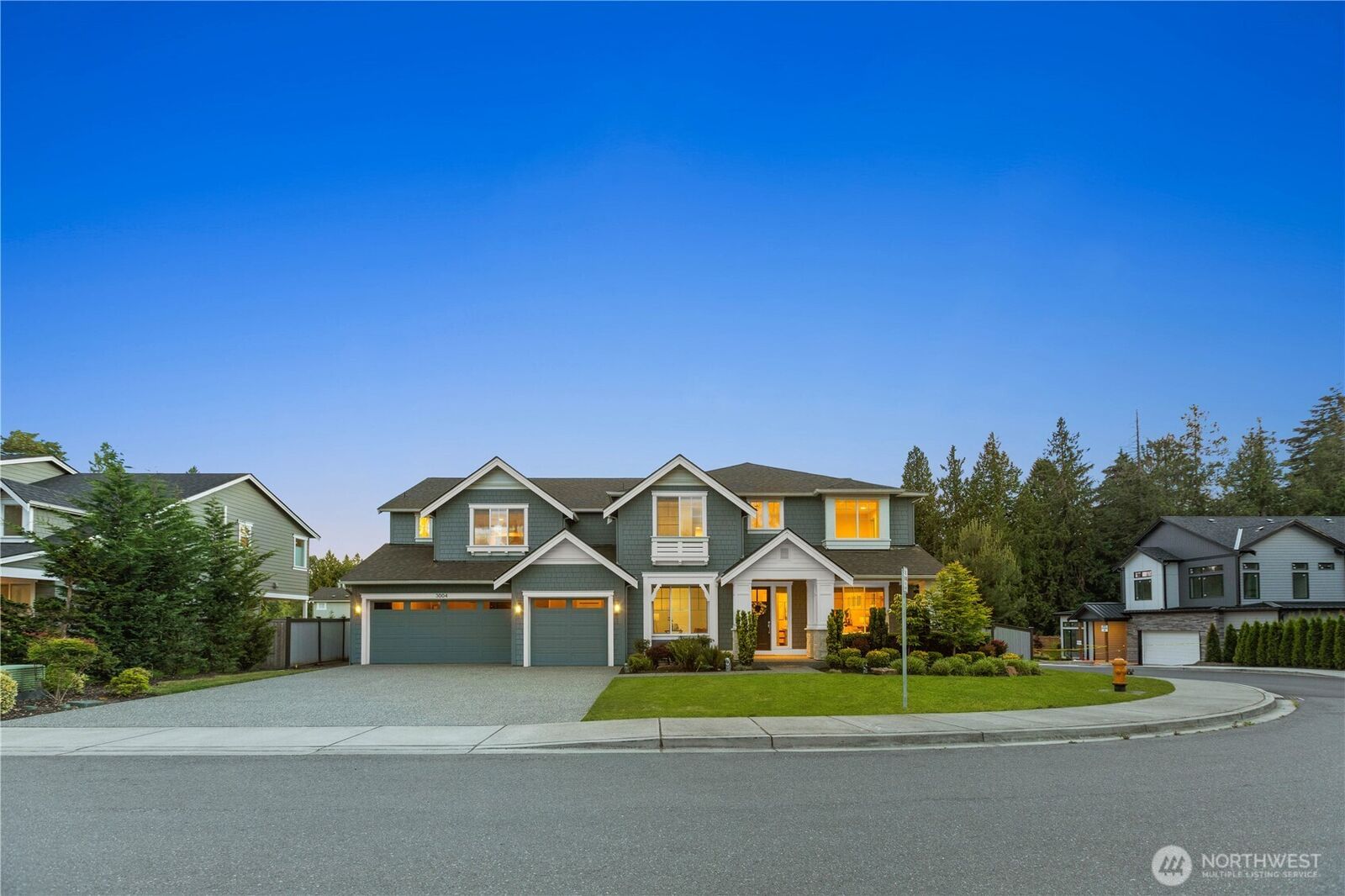 Property Photo: 3004 230th Place SE WA 98021