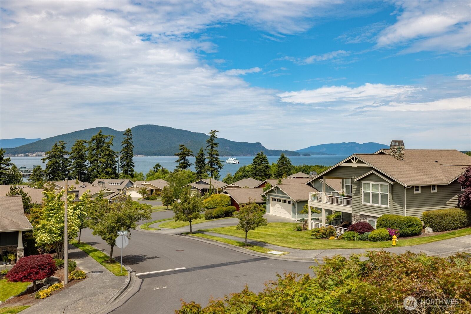 Property Photo: 4903 Portalis Way WA 98221