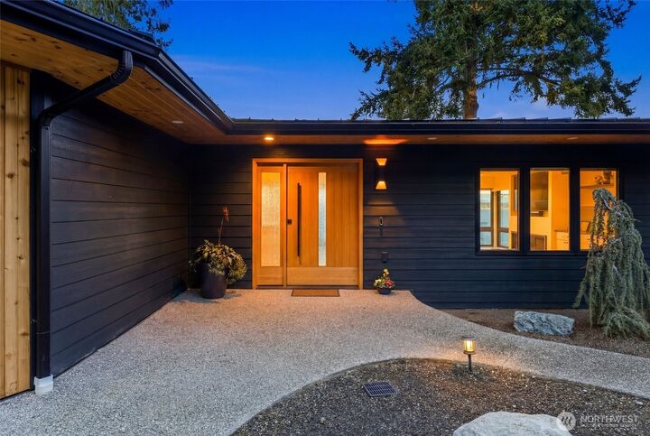 Property Photo: 1067 Cavalero Road WA 98282