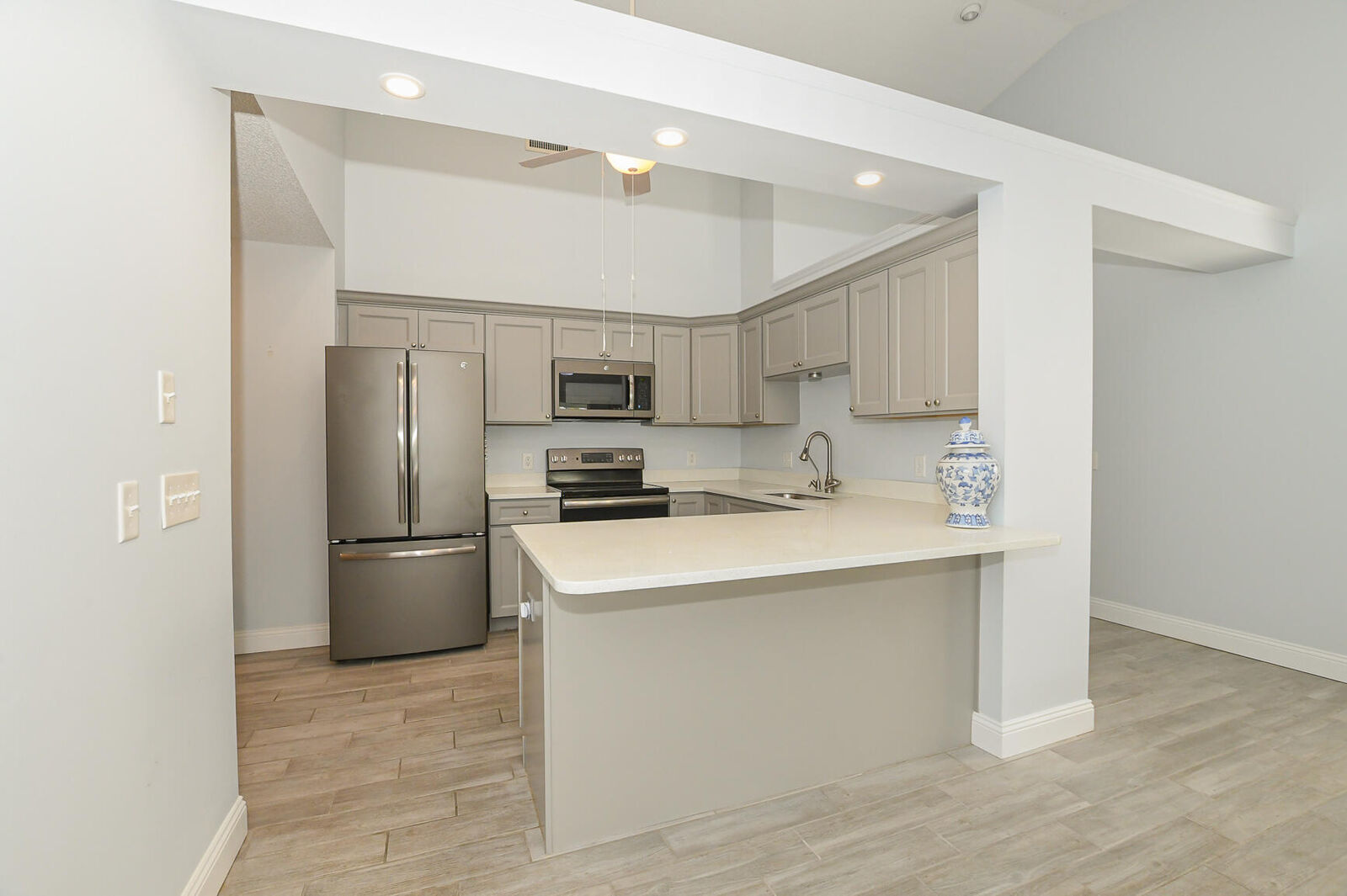 Property Photo: 2640 SE Tropical East Circle FL 34952