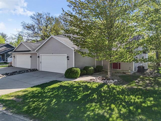 Property Photo:  118 Davidsen Shores Drive  MI 49601 