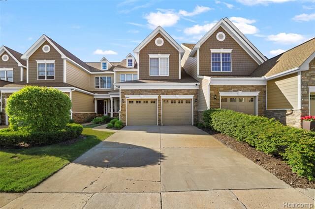 Property Photo:  49994 Blackberry Trail  MI 48374 