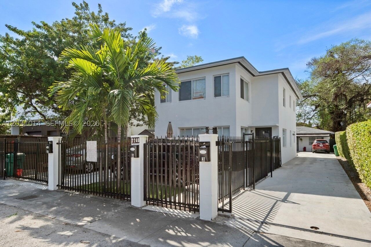 Property Photo: 2240 SW 16th Ct U FL 33145