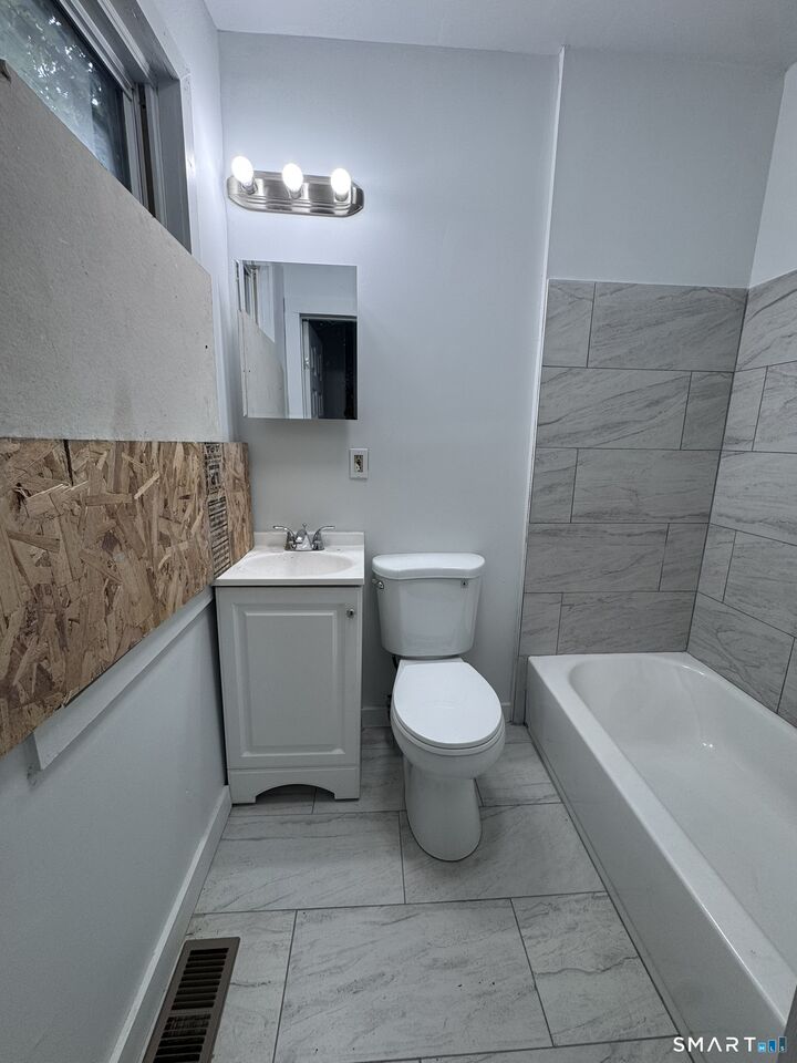Property Photo:  238 Newhall Street  CT 06511 
