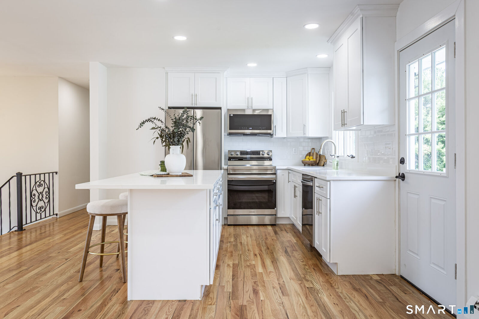 Property Photo:  105 Ursini Drive  CT 06514 