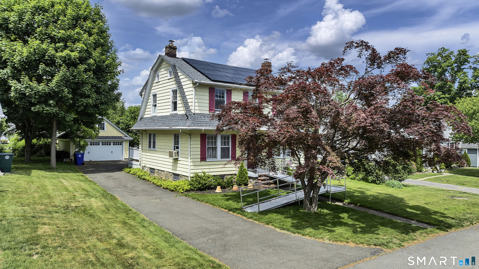 Property Photo: 50 Vine Street CT 06614
