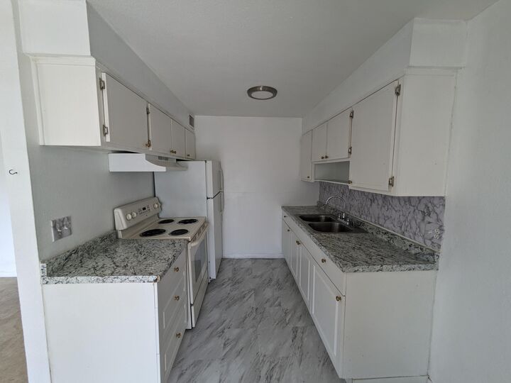 Property Photo:  140 Minna Lane  FL 32953 