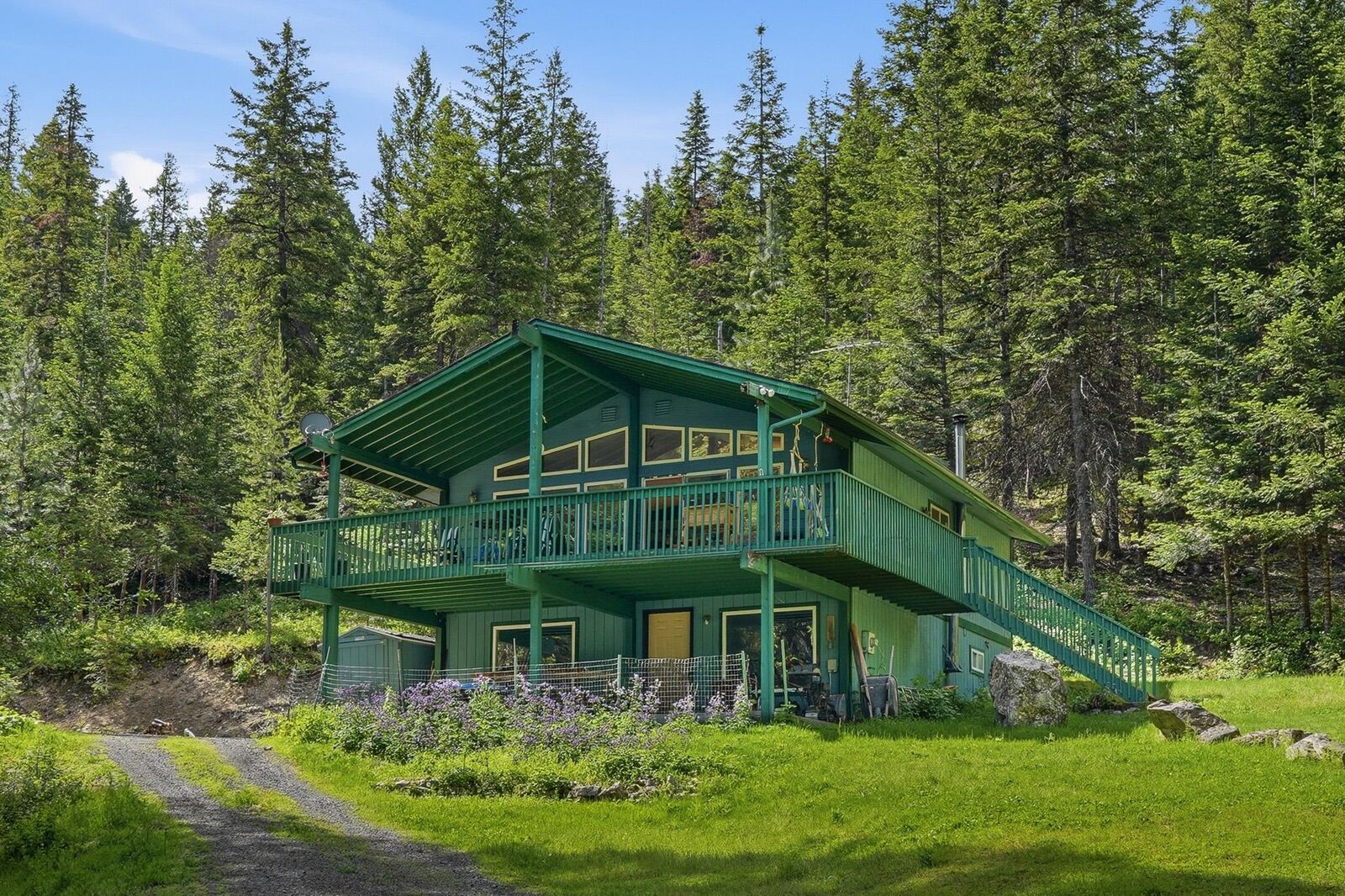 Property Photo: 10808 E Deer Creek Rd Aka Hartley Lane WA 99003