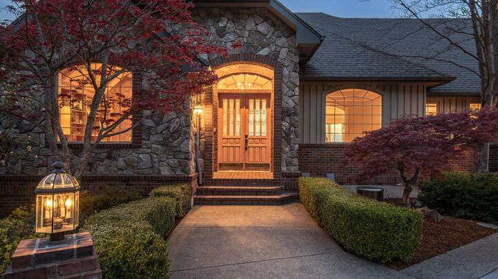 Property Photo: 5721 S Glendora Dr WA 99223