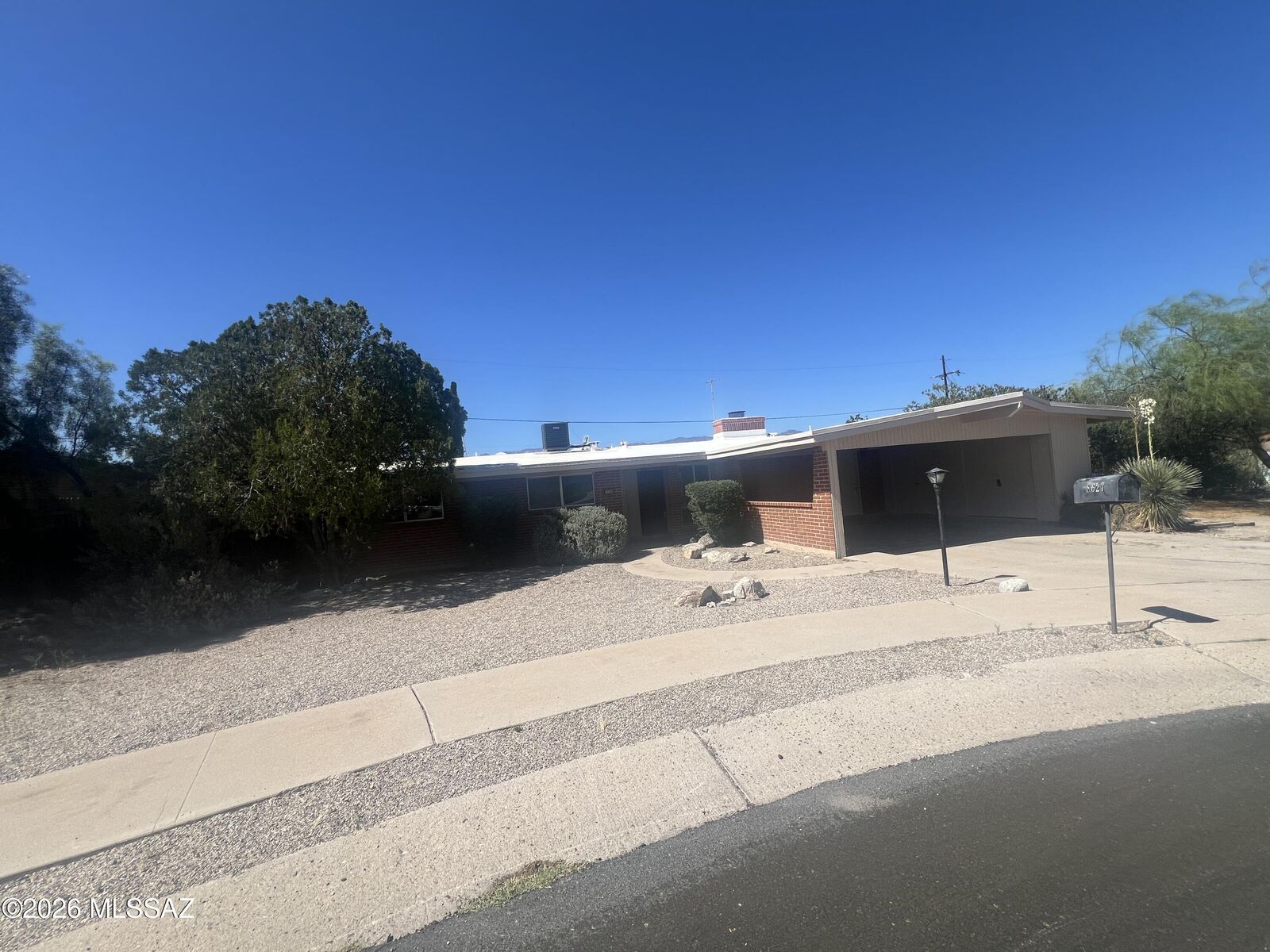 Property Photo: 8627 E 3rd Street AZ 85710