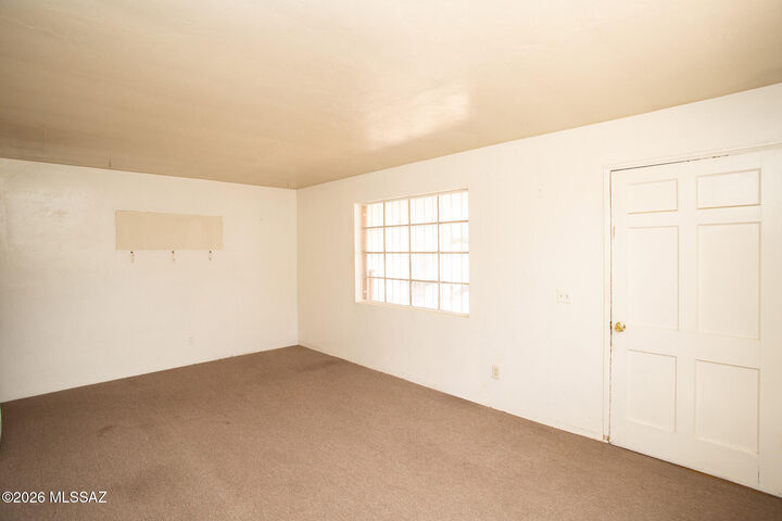 Property Photo: 427 E Linden Street AZ 85705