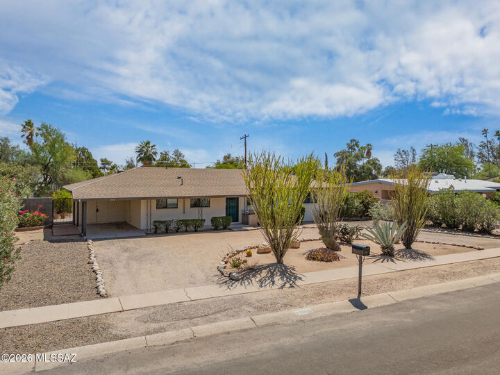 Property Photo: 1012 S Carnegie Drive AZ 85710