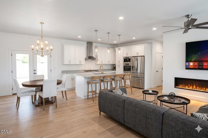 Property Photo: 224 W Holly Springs Road NC 27540