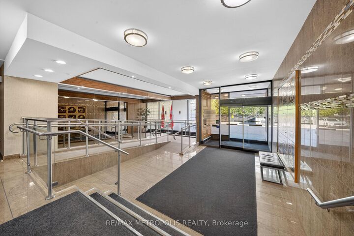 15 Torrance Road 1102 — photo 1