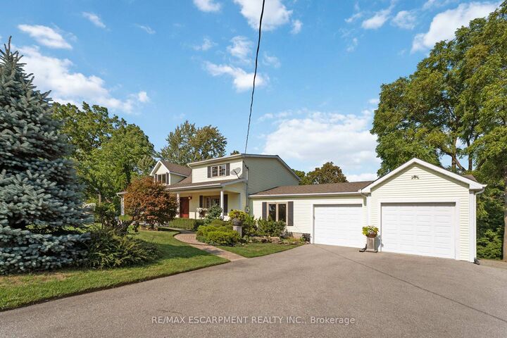 Property Photo: 493 Ridge Road E ON L3M 0K5