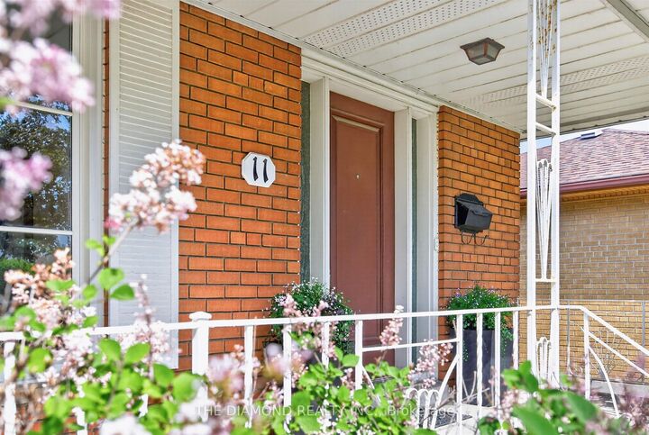 Property Photo: 11 Swordbill Drive ON M9A 4V3