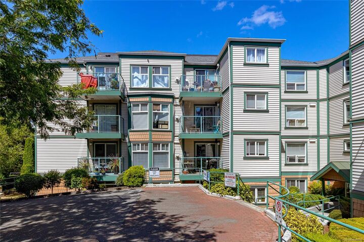 Property Photo: 894 Vernon Ave #212 BC V8X 2W6