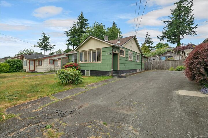 Property Photo: 674 Thulin St BC V9W 2L3