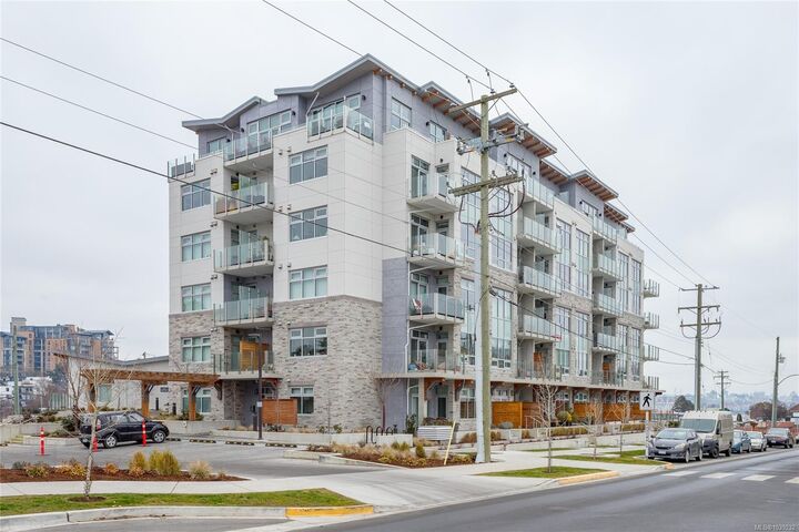Property Photo: 916 Lyall St #206 BC V9A 5E6