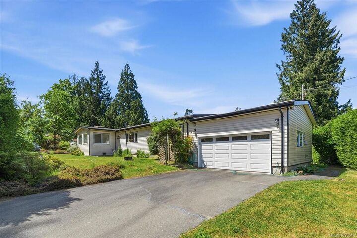 1300 Churchill Pl — photo 1